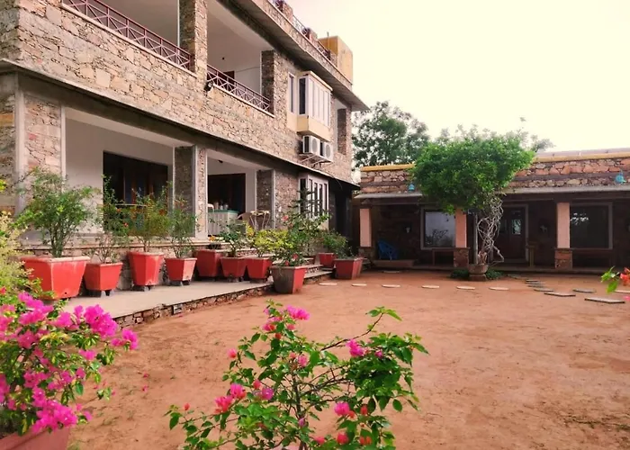 Devra Udaipur Hotel