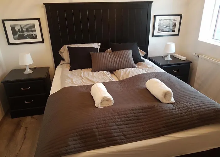 Hellatun Guest House!