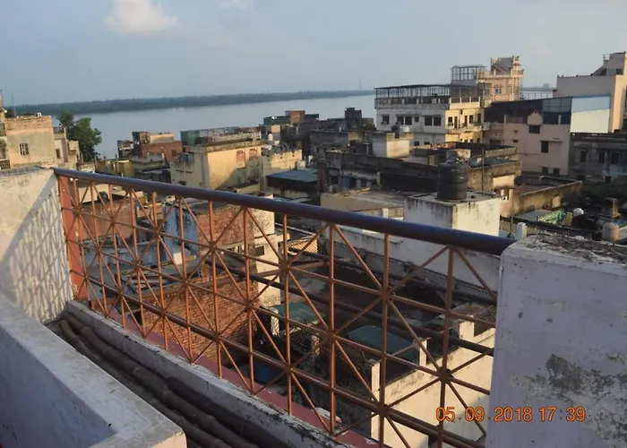 Family Guest House Varanasi