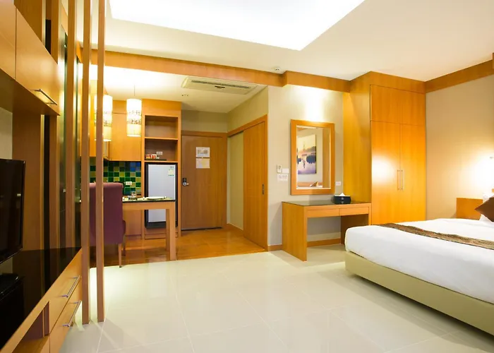 Romantic Khon Kaen Hotel