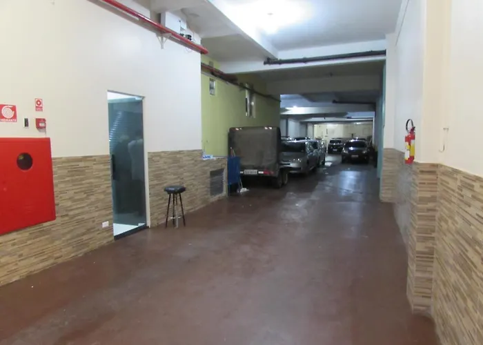Hotel Ideal Fliper Com Estacionamento Gratis Para Carro Pequeno Altura Padrao "Internet Fibra" São Paulo