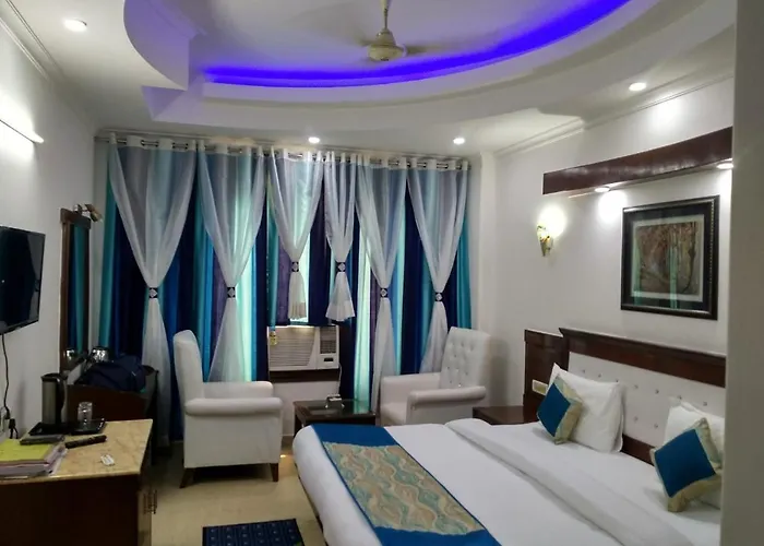 Hotel Tjs Grand Delhi 