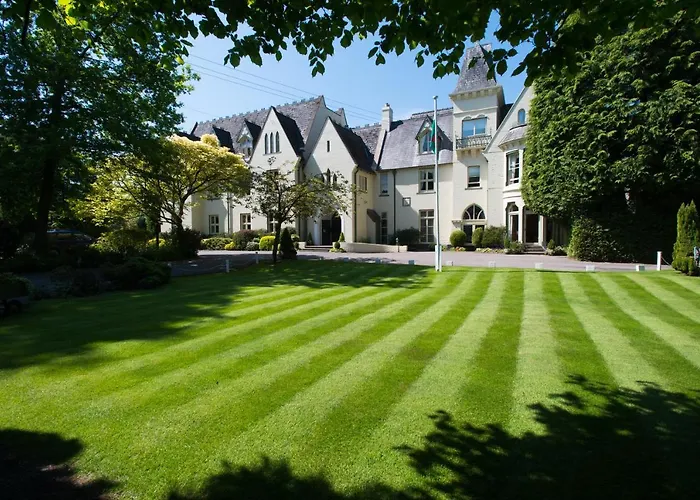 Glen-Yr-Afon House Hotel Usk