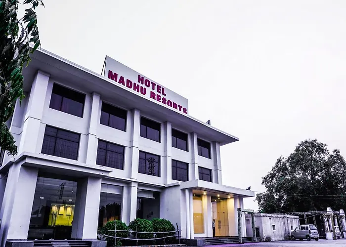 Madhu Resort Agra 