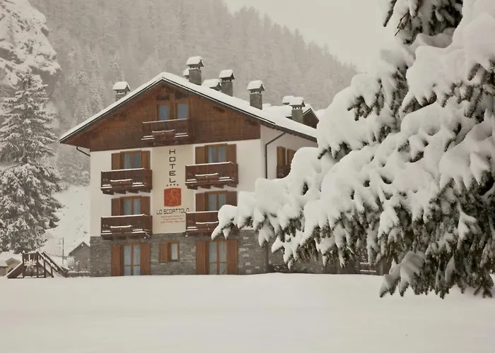 Lo Scoiattolo Hotel Gressoney-La-Trinite