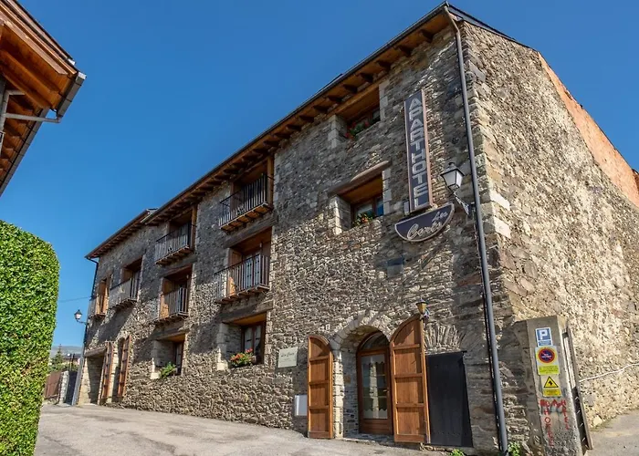 Aparthotel Les Corts Llivia