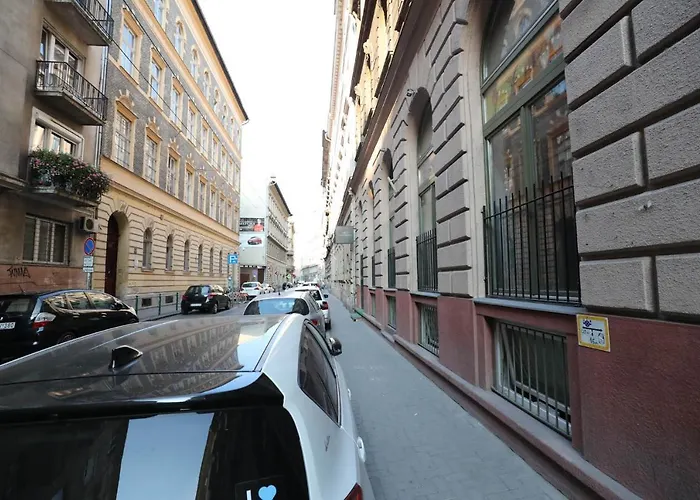 Hotel California Budapest