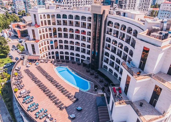 Colosseum Marina Hotel Batum
