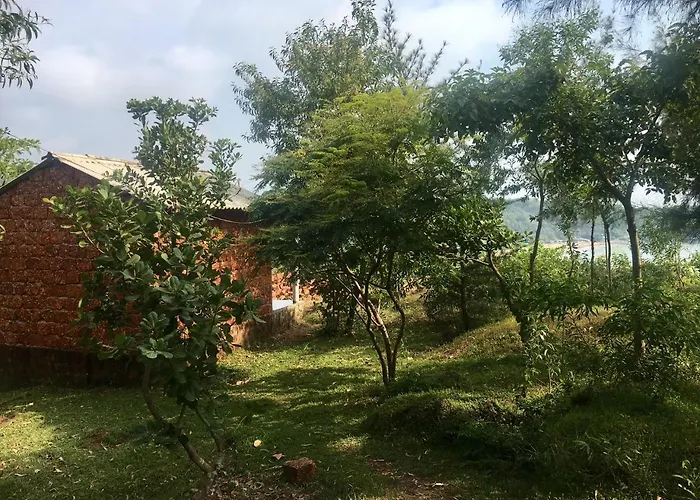 White Elephant Restaurant & Cottages Gokarna