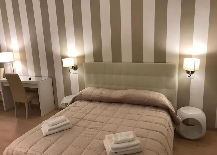 Sallustio Rooms - Rooms Only Siena