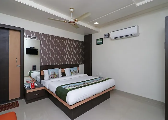Oyo 10414 Hotel Tushar Residency Mathura