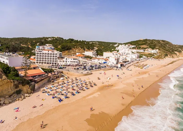Salema Beach Hotel