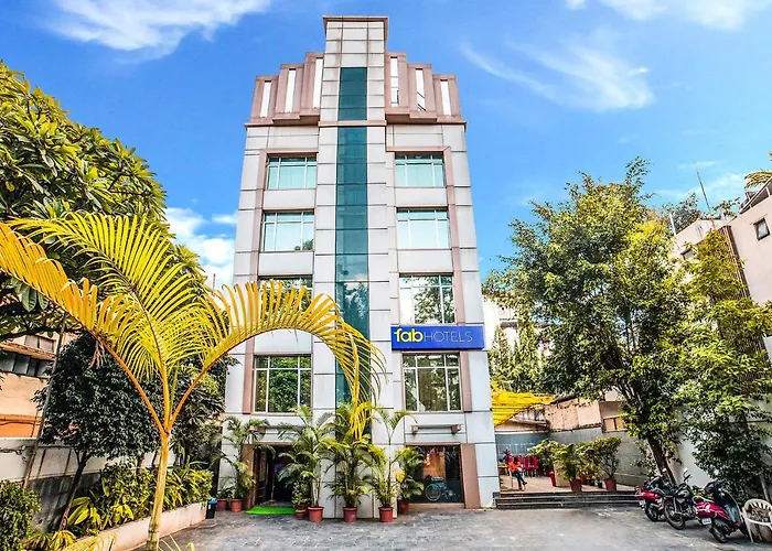 Rapid Lakme Executive Hotel Pune
