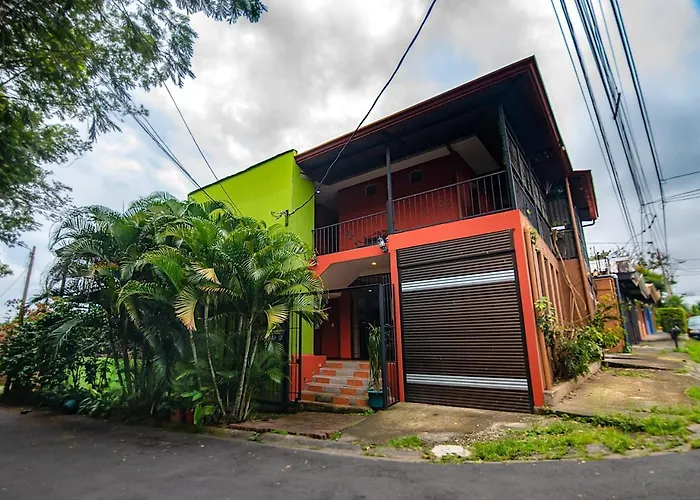Melrost Airport Bed & Breakfast Alajuela