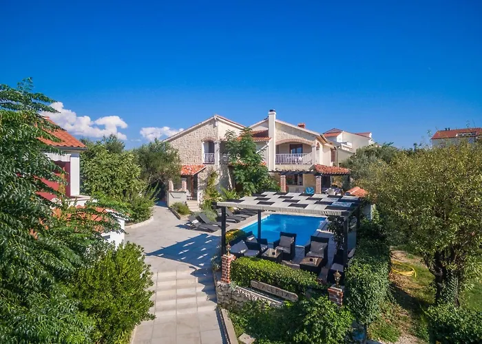 Poolside Stone Residences - Marina Bok Novalja
