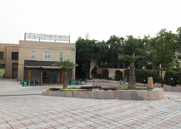Westend Inn - Resort And Banquet Near Delhi Airport New Delhi