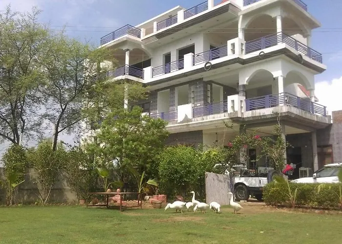 Ibishouse Farm Stay Bharatpur
