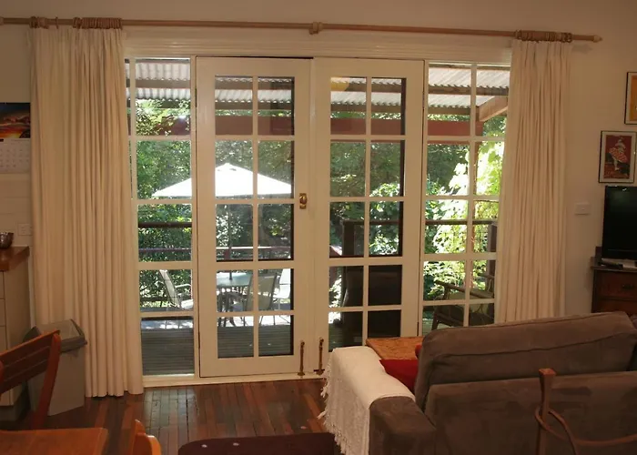 Stone'S Throw Cottage Bed And Breakfast Belgrave