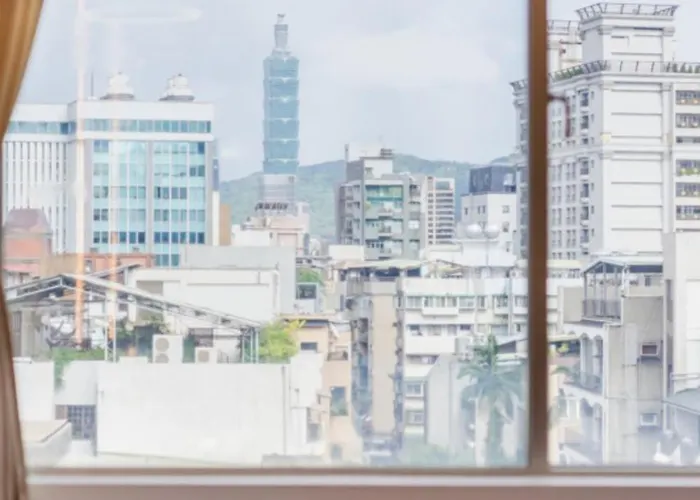 玩行旅台北分館 Hotel