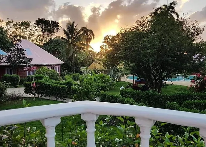 Las Puertas Del Paraiso Río San Juan
