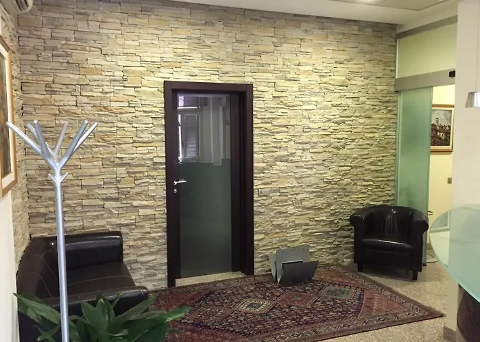 Bergamo Center Rooms