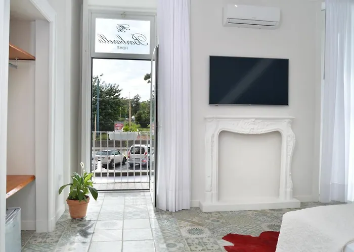 Barbarella Home Naples