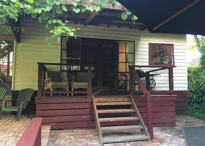 Stone'S Throw Cottage Bed And Breakfast Belgrave