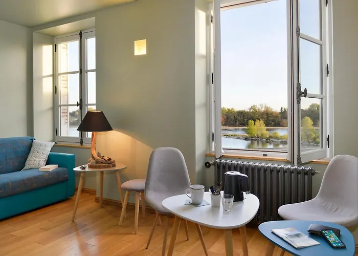 Suites du Cabinet Vert Orléans