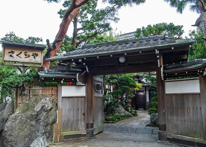 Atami Onsen Sakuraya Ryokan
