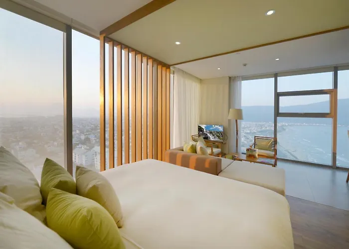Fusion Suites Đà Nẵng