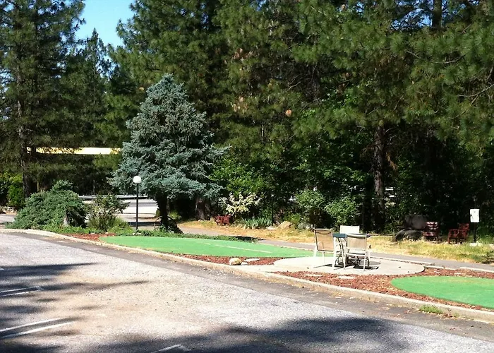 Golden Chain Motel Grass Valley