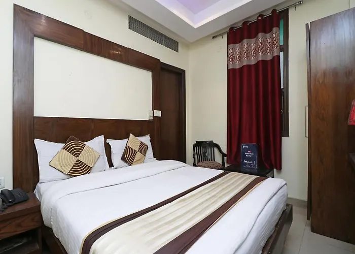 Hotel Guruvas Inn "Vaccinated Staff" New Delhi