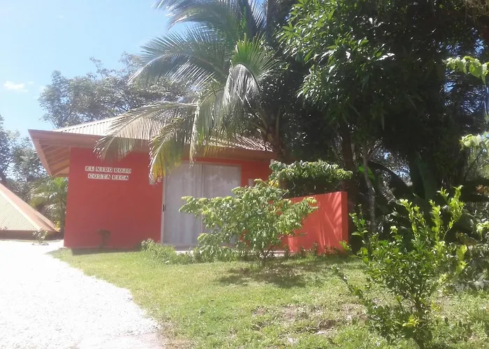 El Nido Rojo Bed & Breakfast Sámara