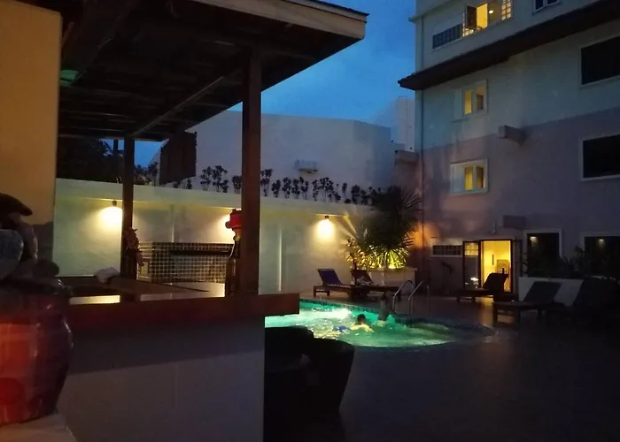 Baan Petcharat Hotel Patong
