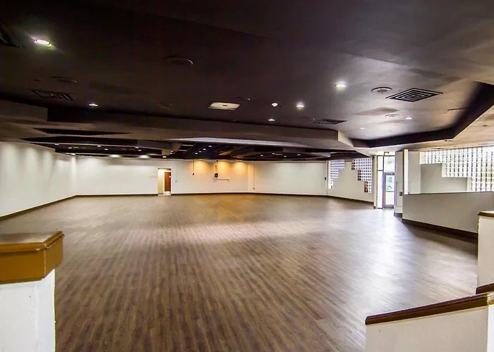 Comfort Inn & Suites Plano East Dallas
