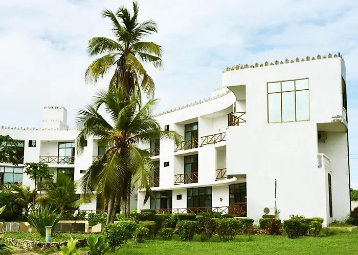 Coconut Tree Village Beach Resort Uroa