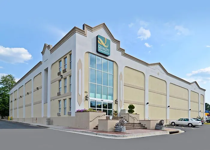 Stayapt Suites Alexandria-Fort Belvoir