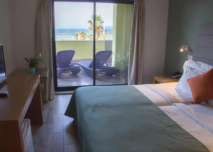 Golden Beach Hotel Tel Aviv