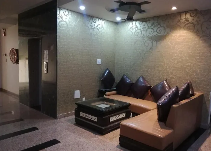 Hotel Dhanraj Palace Bharatpur