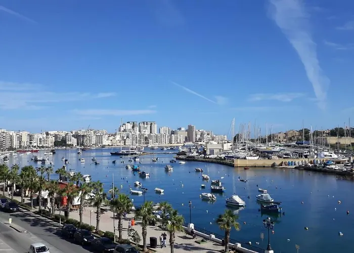 Shore Bridge Gzira