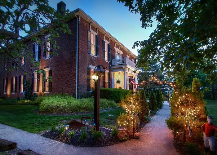 Maple Hill Manor Bed & Breakfast Springfield