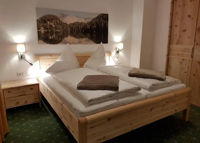 Hotel Haus Alpenglühn Sautens