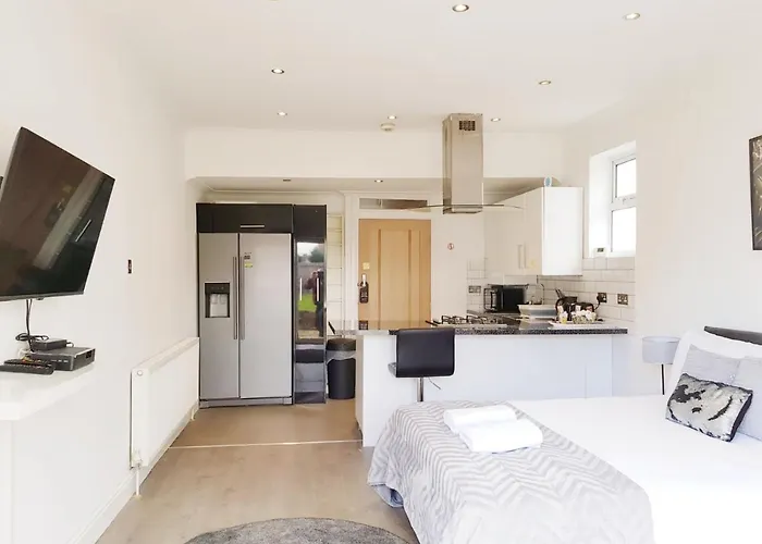 Cogie Abode Bed & Breakfast Enfield