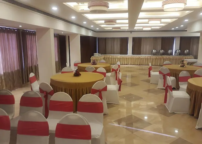 Hotel Utsav Deluxe Pune