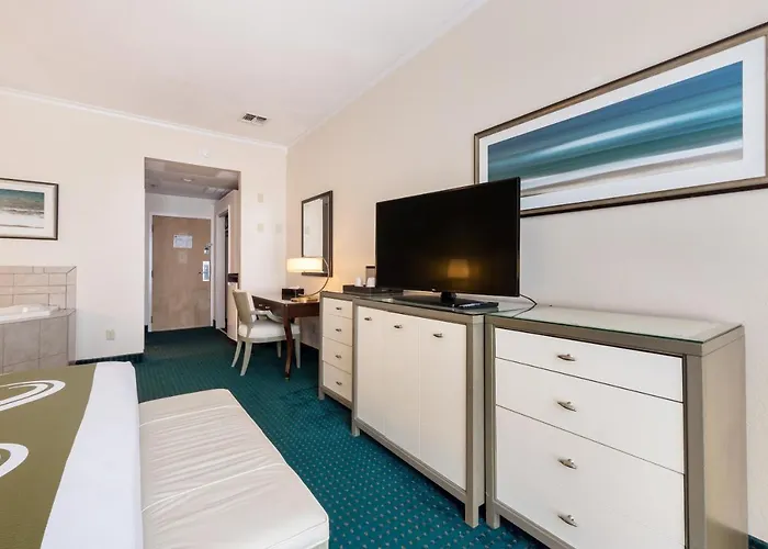 Quality Inn & Suites Conference Center Winter Haven