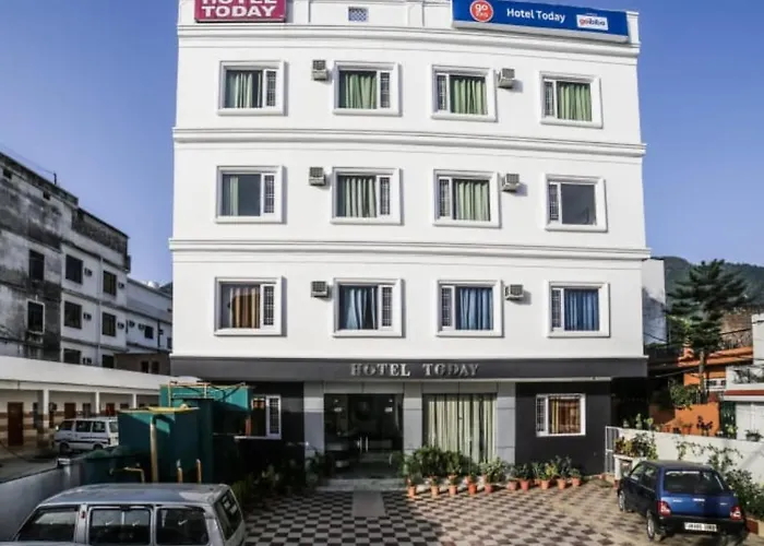 Hotel Today, Katra