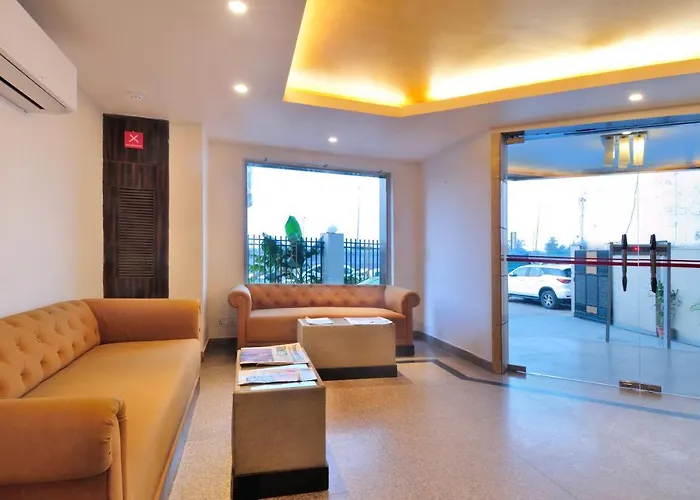 Hotel Aura @Airport New Delhi