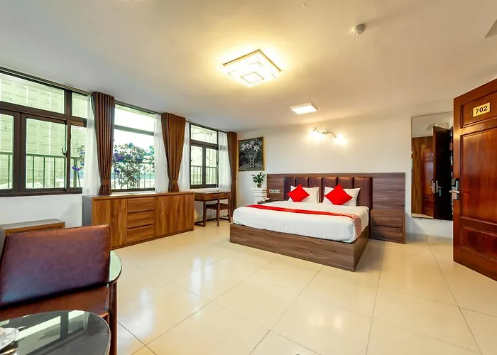 Westlake Tay Ho Hotel 696 Lạc Long Quân Hà Nội