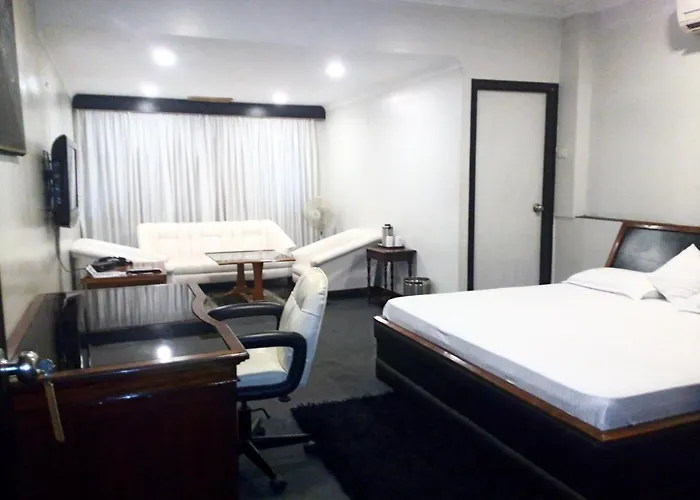 Hotel The Galaxy Mirzapur