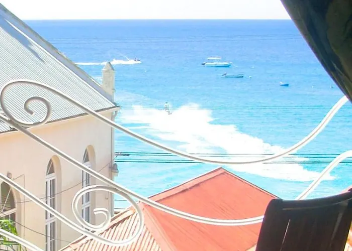 Coral Lane Beach Apartments Saint James